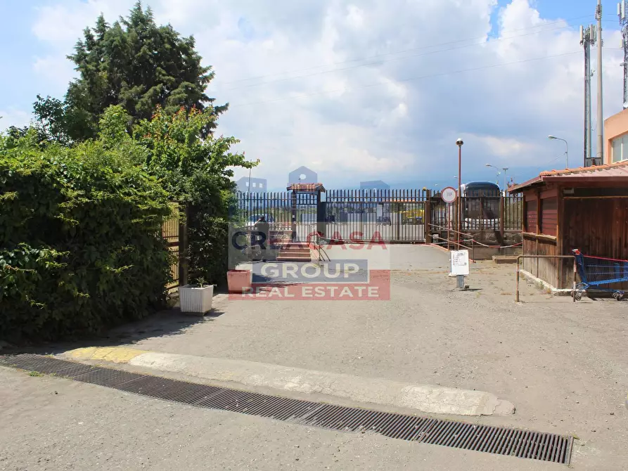 Immagine 47 di Appartamento in vendita  in Via Porticato a Giardini-Naxos