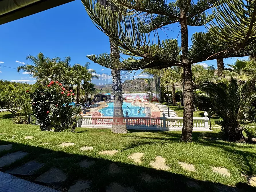 Immagine 5 di Villa in vendita  in sp 172 a Riesi