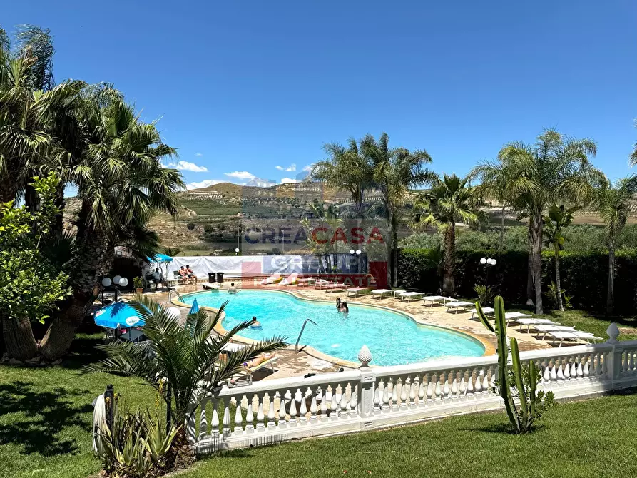 Immagine 1 di Villa in vendita  in sp 172 a Riesi