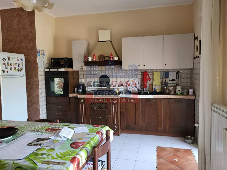 Immagine 15 di Appartamento in vendita  in Via Salvatore Calandruccio a Fiumefreddo Di Sicilia