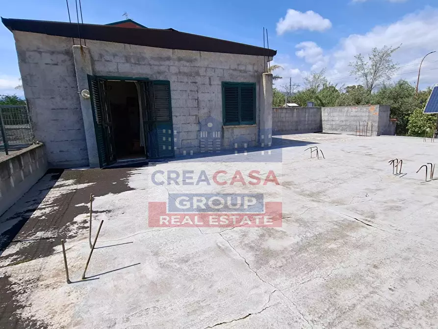 Immagine 54 di Casa semindipendente in vendita  in Via Consolare Valeria a Giardini-Naxos