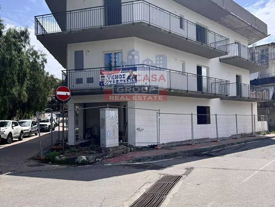 Immagine 20 di Appartamento in vendita  in Via Erice a Giardini-Naxos