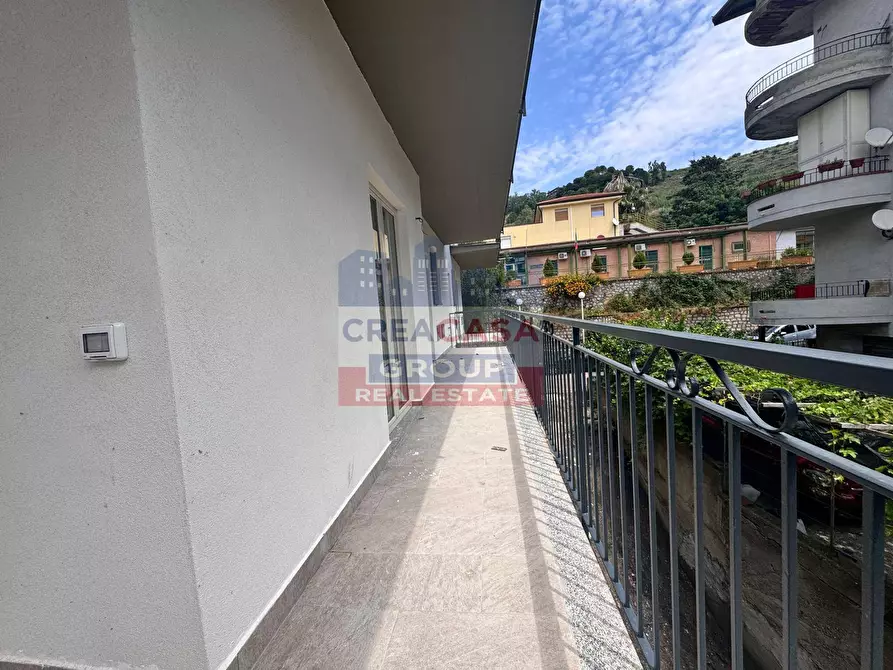 Immagine 15 di Appartamento in vendita  in Via Erice a Giardini-Naxos