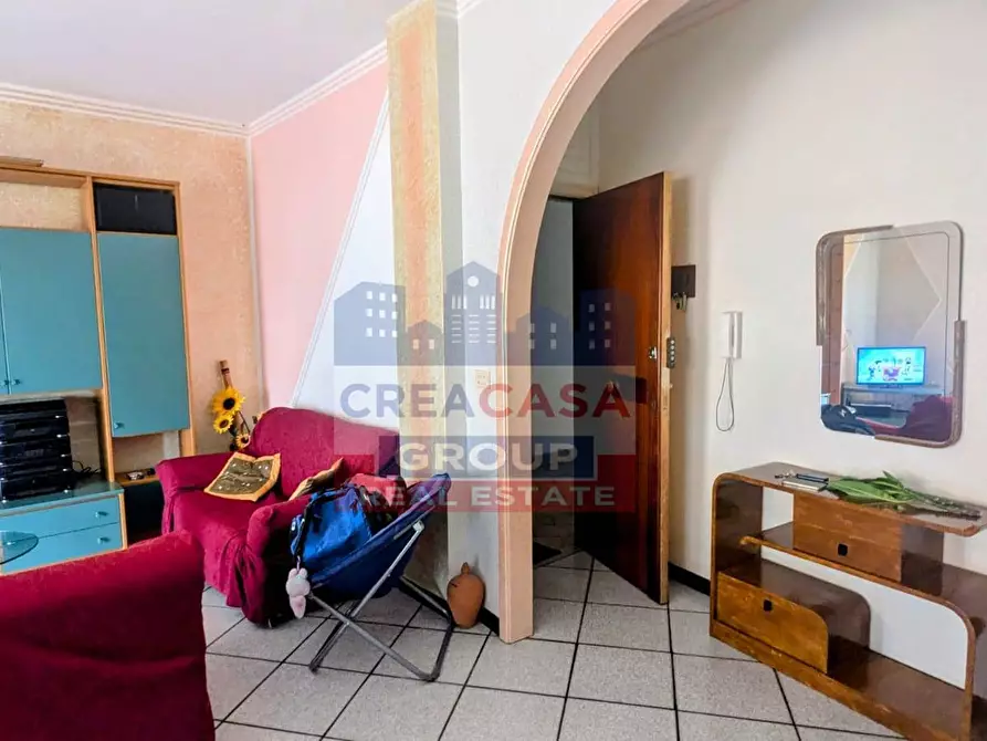 Immagine 3 di Appartamento in vendita  in via G. Garibaldi a Calatabiano