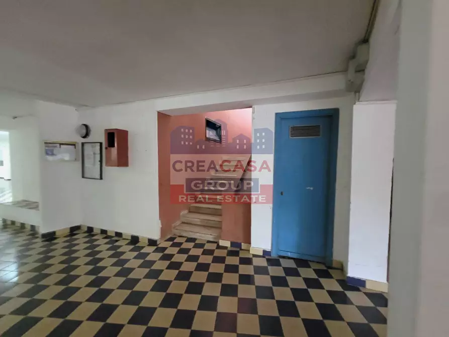 Immagine 5 di Appartamento in vendita  in via Pietrenere a Giardini-Naxos