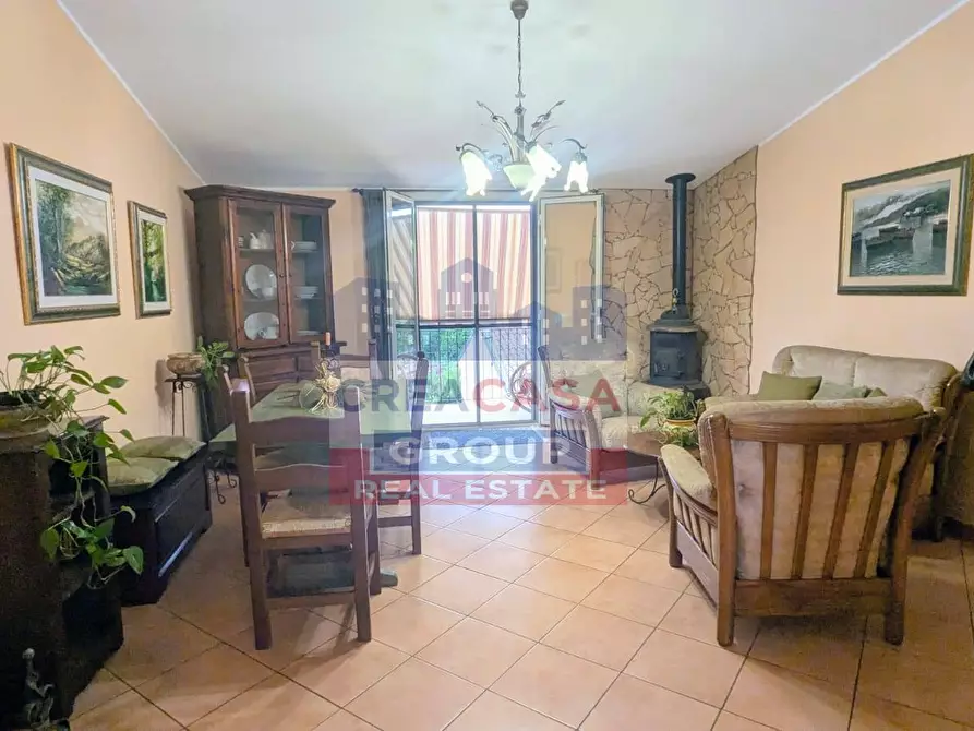 Immagine 4 di Appartamento in vendita  in Via Salvo D'Acquisto a Fiumefreddo Di Sicilia