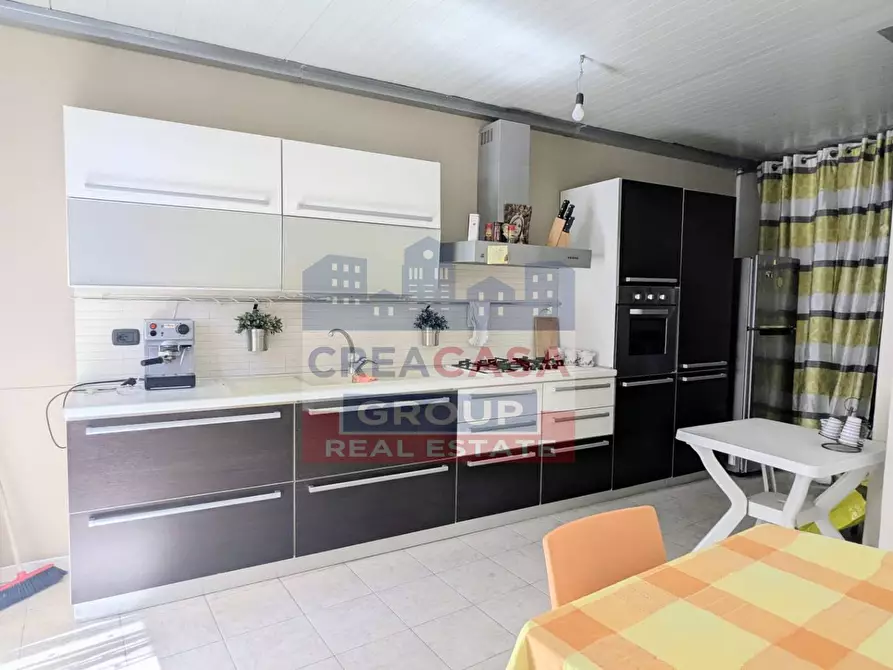 Immagine 1 di Appartamento in vendita  in via degli Ulivi a Giardini-Naxos