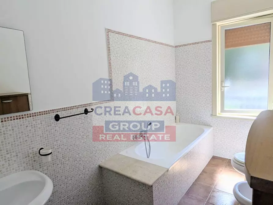 Immagine 11 di Appartamento in vendita  in via degli Ulivi a Giardini-Naxos