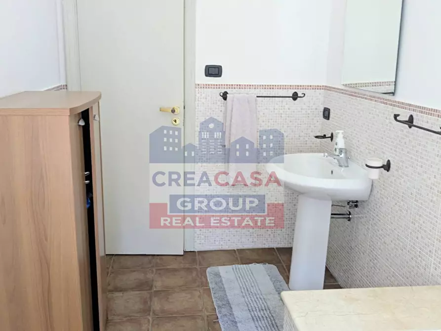 Immagine 13 di Appartamento in vendita  in via degli Ulivi a Giardini-Naxos