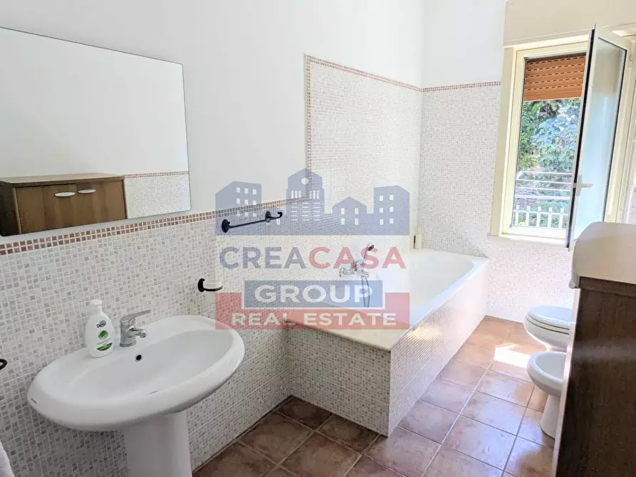 Immagine 14 di Appartamento in vendita  in via degli Ulivi a Giardini-Naxos