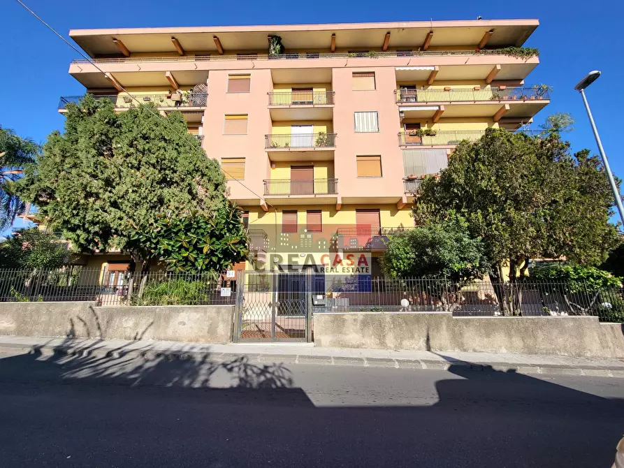 Immagine 2 di Appartamento in vendita  in Via Raffaello Grasso a Giarre