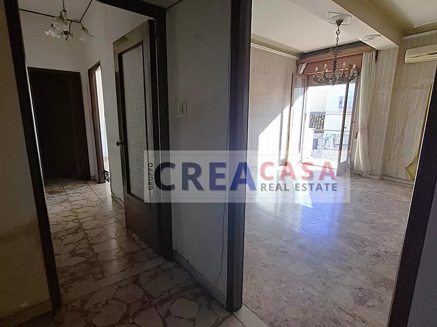 Immagine 11 di Appartamento in vendita  in via umberto| a Giardini-Naxos