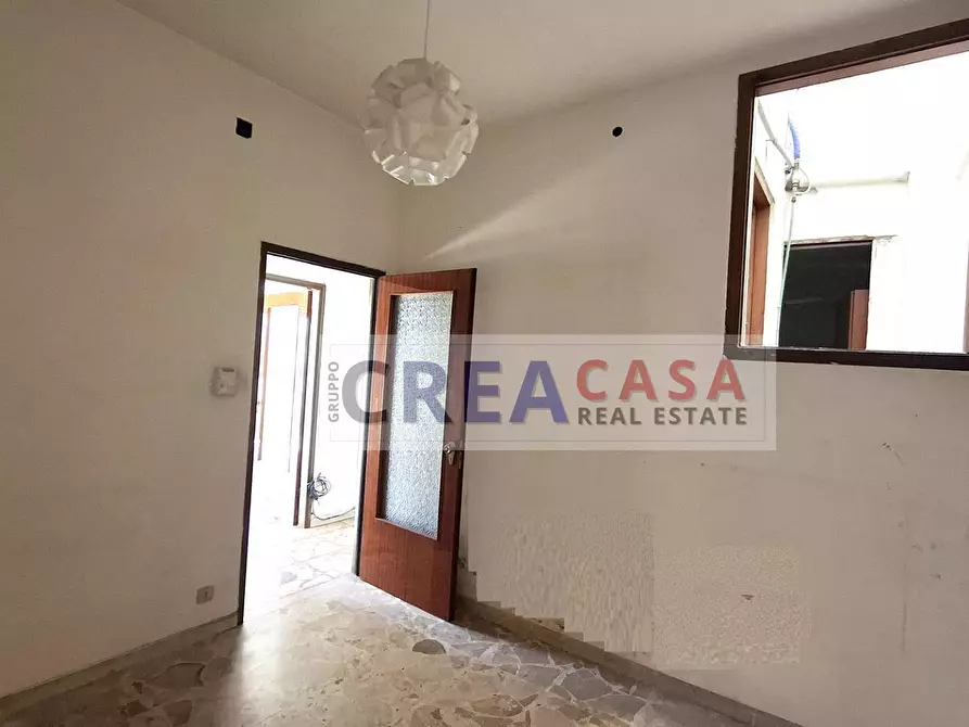 Immagine 24 di Appartamento in vendita  in via umberto| a Giardini-Naxos