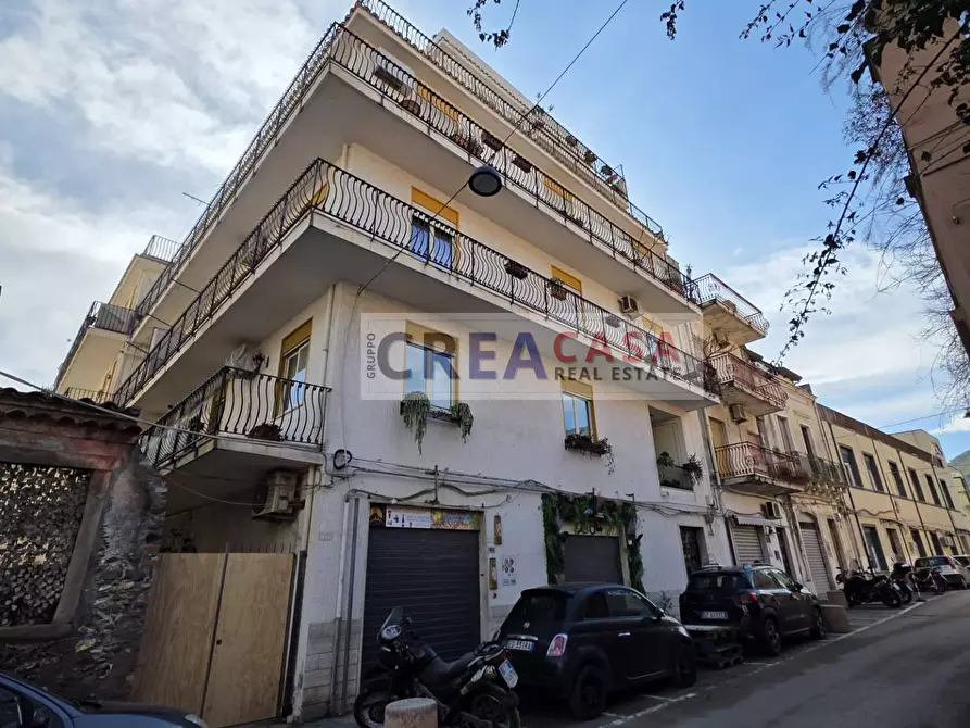 Immagine 2 di Appartamento in vendita  in Corso Vittorio Emanuele a Letojanni