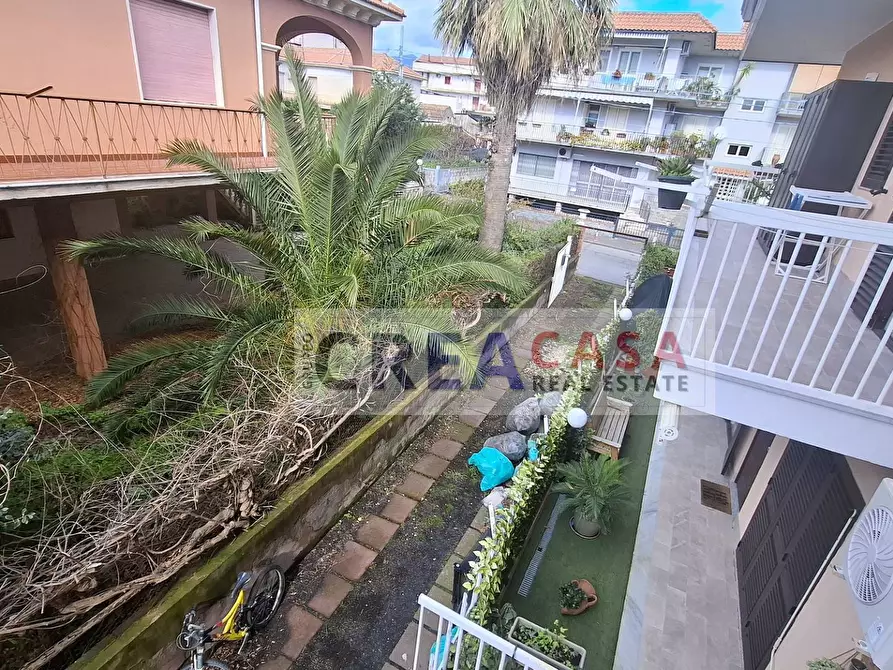 Immagine 36 di Villetta a schiera in vendita  in via Garibaldi a Calatabiano