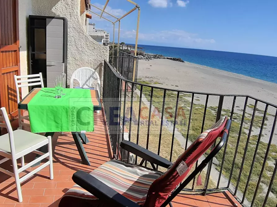 Immagine 6 di Appartamento in vendita  in Via Recanati a Giardini-Naxos