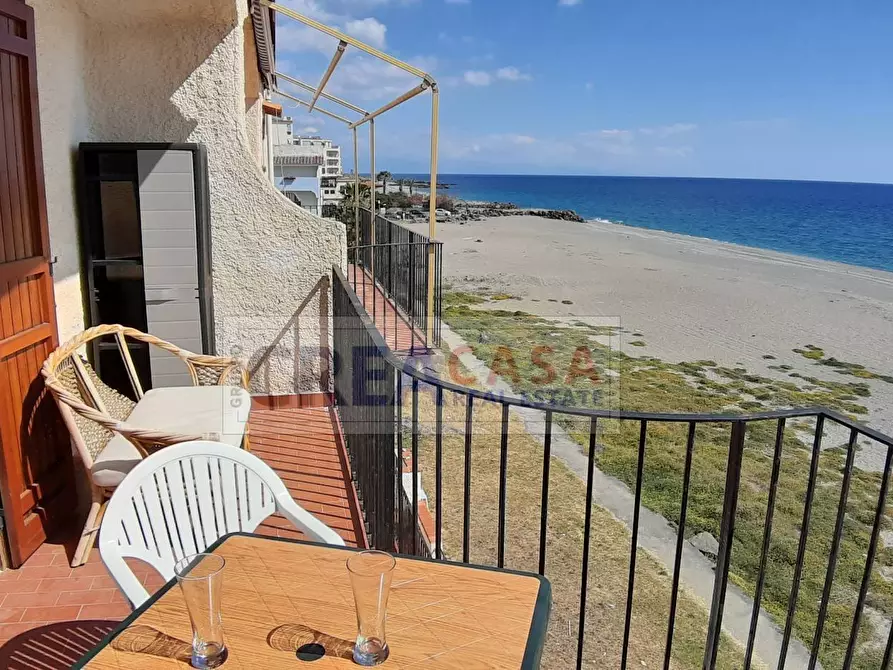 Immagine 12 di Appartamento in vendita  in Via Recanati a Giardini-Naxos