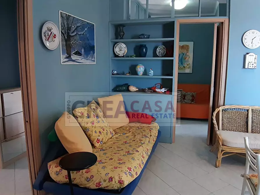 Immagine 21 di Appartamento in vendita  in Via Recanati a Giardini-Naxos