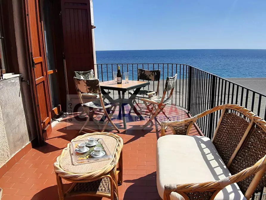 Immagine 32 di Appartamento in vendita  in Via Recanati a Giardini-Naxos