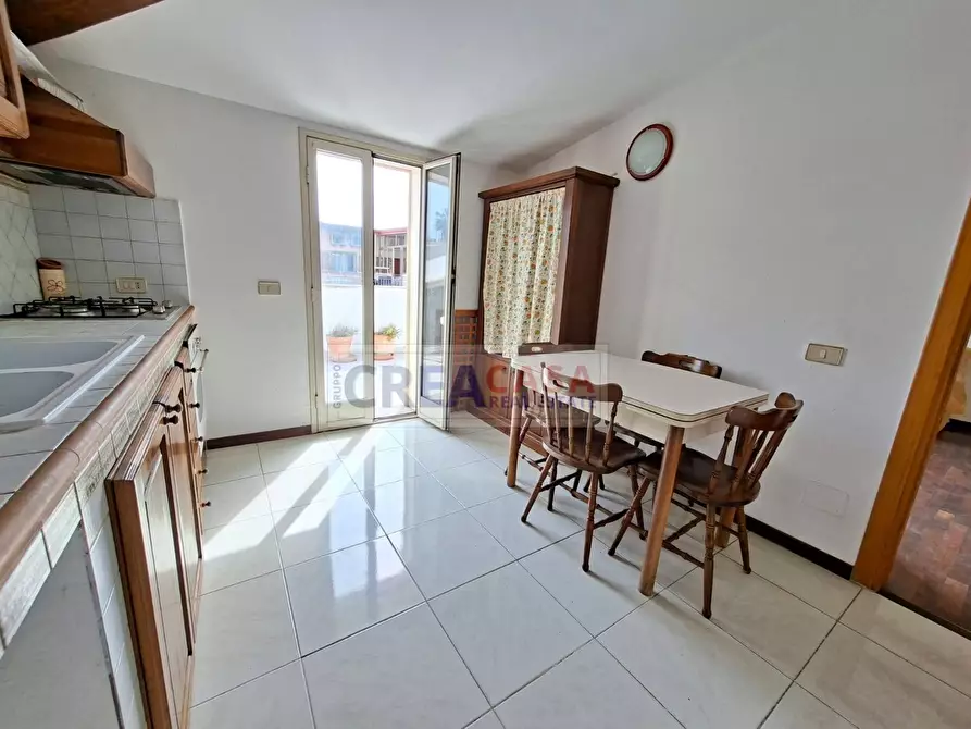 Immagine 3 di Appartamento in vendita  in via Francavilla a Taormina