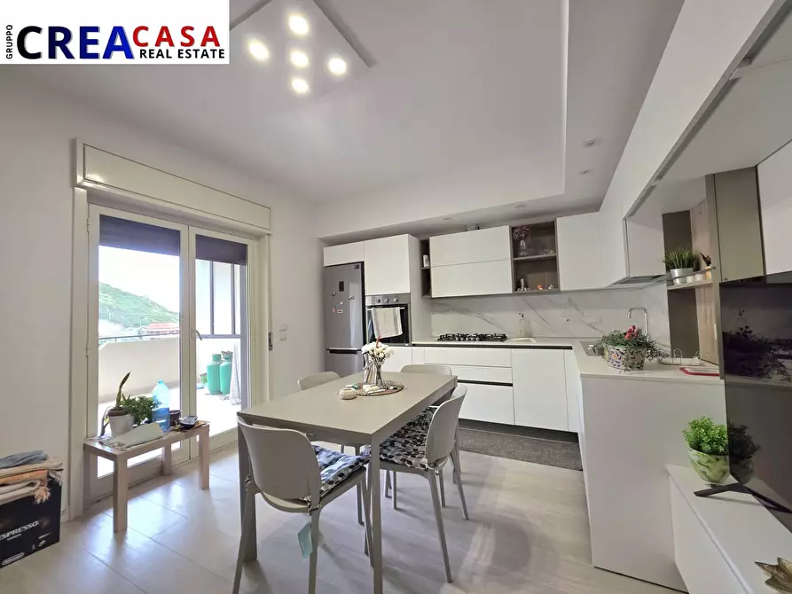 Immagine 5 di Appartamento in vendita  in P. Borsellino a Letojanni