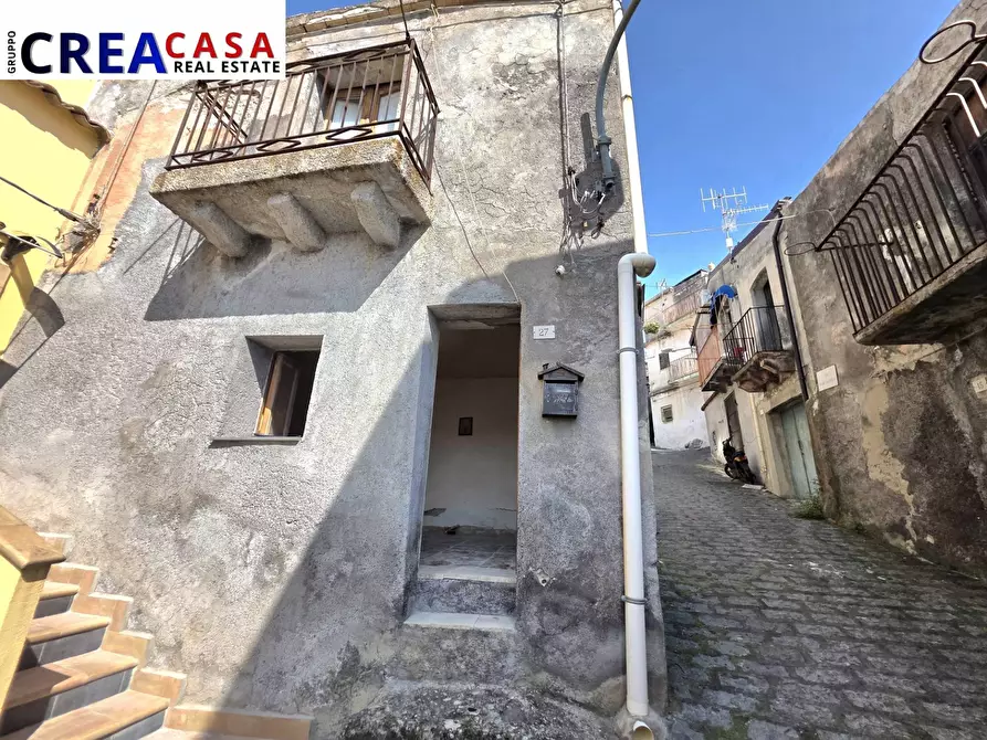 Immagine 7 di Casa indipendente in vendita  in via Arrigo Rosso a Calatabiano