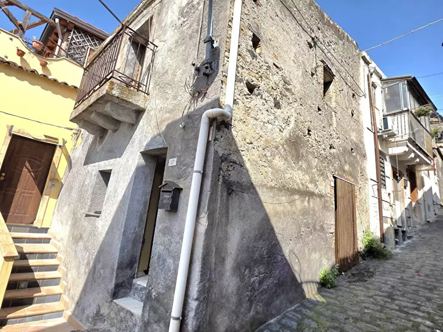 Immagine 10 di Casa indipendente in vendita  in via Arrigo Rosso a Calatabiano