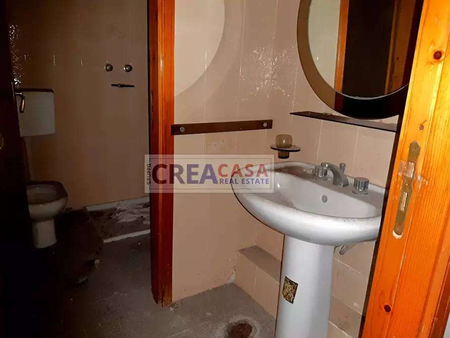 Immagine 7 di Locale commerciale in vendita  in VIA SPIAGGIA a Mascali