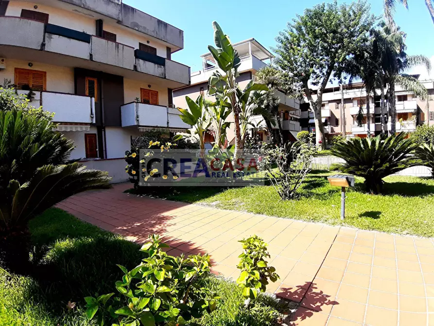 Immagine 12 di Locale commerciale in vendita  in VIA SPIAGGIA a Mascali