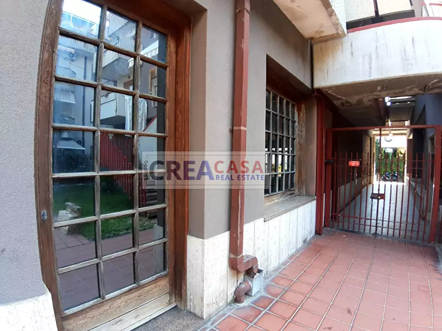 Immagine 14 di Locale commerciale in vendita  in VIA SPIAGGIA a Mascali