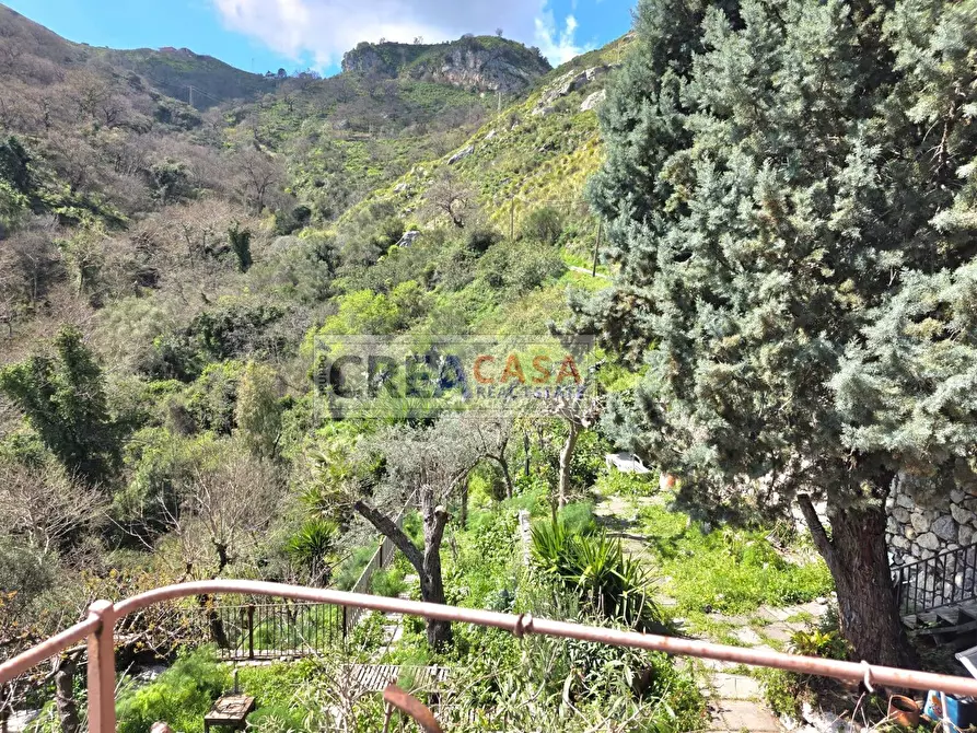 Immagine 56 di Villa in vendita  in c.da Saracena a Antillo