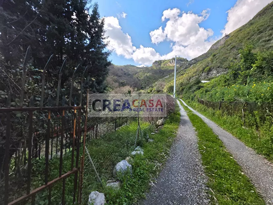 Immagine 64 di Villa in vendita  in c.da Saracena a Antillo