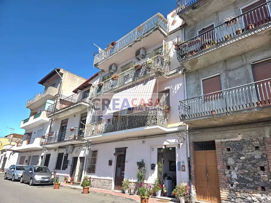 Immagine 1 di Appartamento in vendita  in via Cannizzoli a Taormina