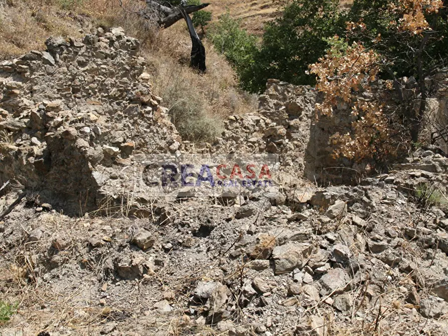 Immagine 12 di Terreno agricolo in vendita  a Antillo