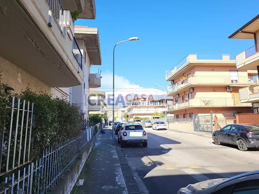 Immagine 41 di Appartamento in vendita  in Via Federico de roberto a Mascali
