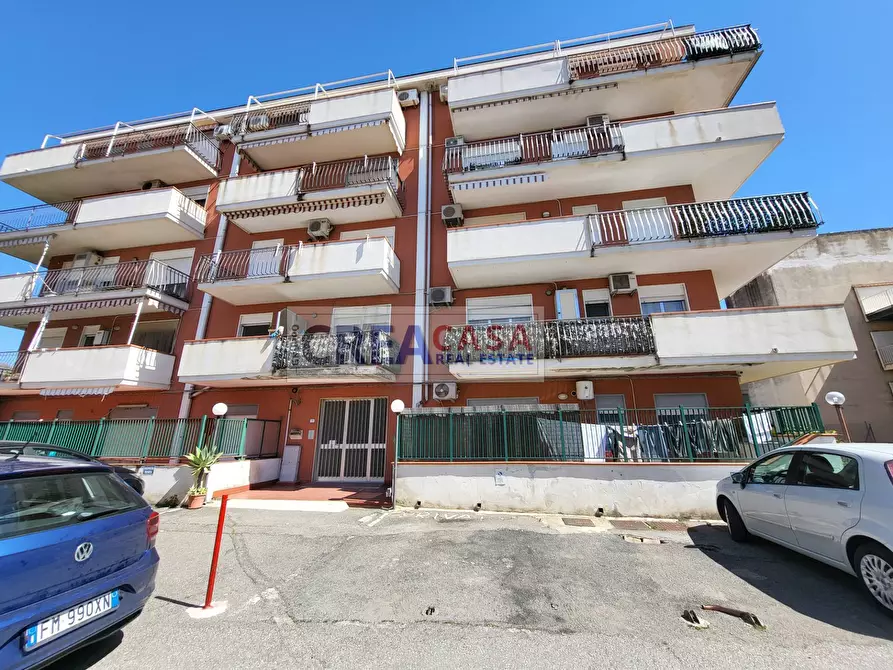 Immagine 4 di Appartamento in vendita  in Via Sparagonà a Santa Teresa Di Riva