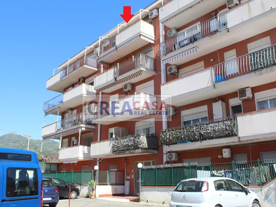 Immagine 5 di Appartamento in vendita  in Via Sparagonà a Santa Teresa Di Riva