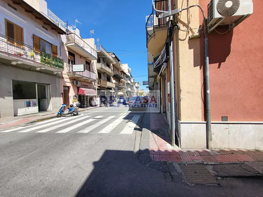 Immagine 36 di Appartamento in vendita  in Via Sparagonà a Santa Teresa Di Riva
