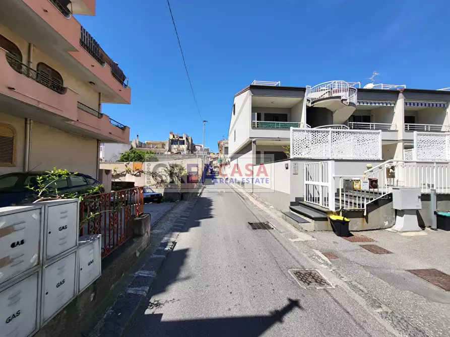 Immagine 40 di Appartamento in vendita  in Via Sparagonà a Santa Teresa Di Riva