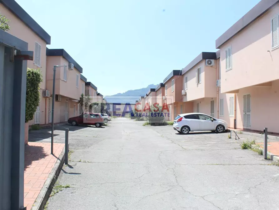 Immagine 3 di Appartamento in vendita  in Via Sebastiano Famulari a Santa Teresa Di Riva