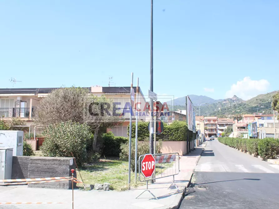 Immagine 42 di Appartamento in vendita  in Via Sebastiano Famulari a Santa Teresa Di Riva