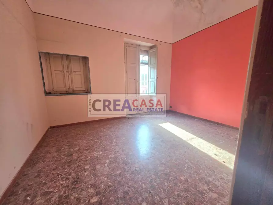 Immagine 15 di Palazzo in vendita  in via San Giuliano a Giarre