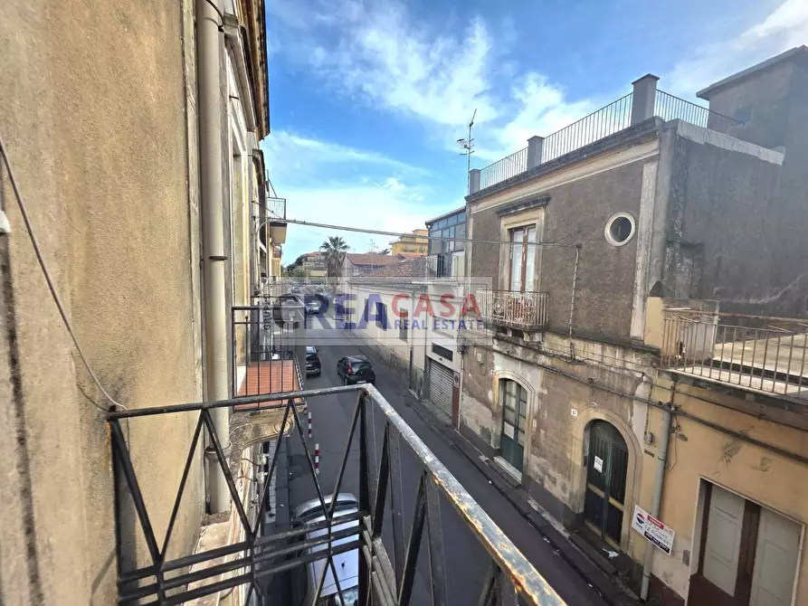 Immagine 19 di Palazzo in vendita  in via San Giuliano a Giarre