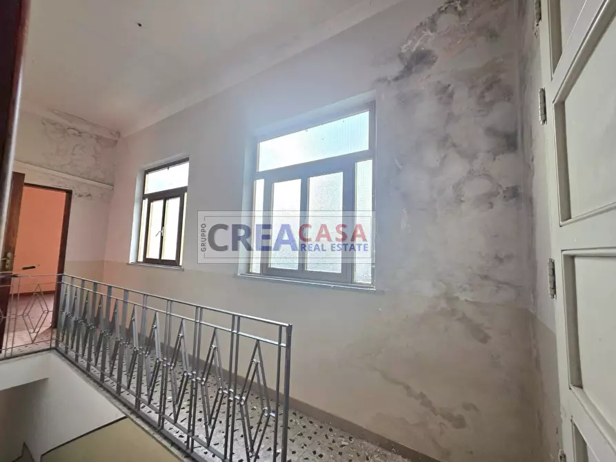Immagine 26 di Palazzo in vendita  in via San Giuliano a Giarre