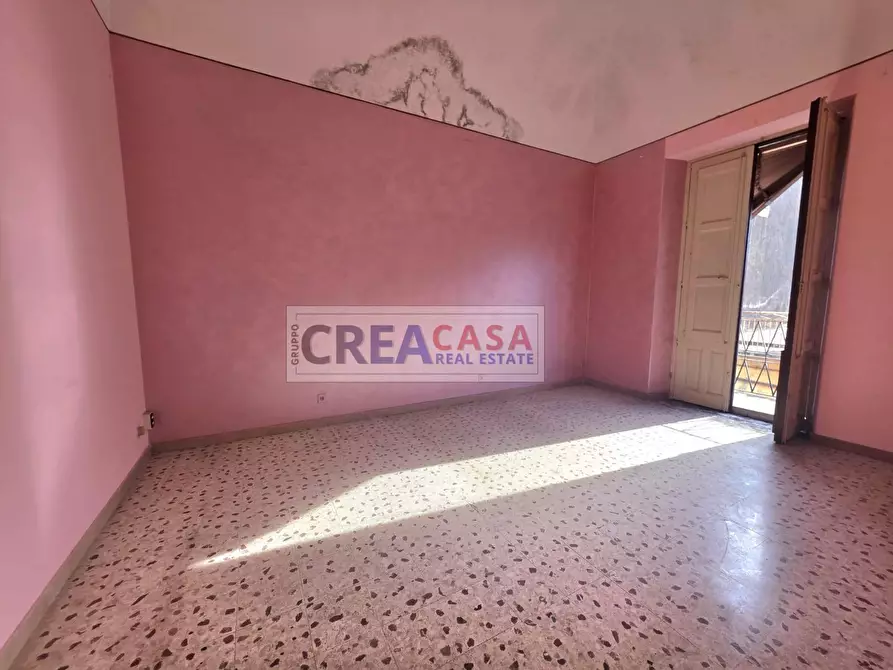 Immagine 27 di Palazzo in vendita  in via San Giuliano a Giarre