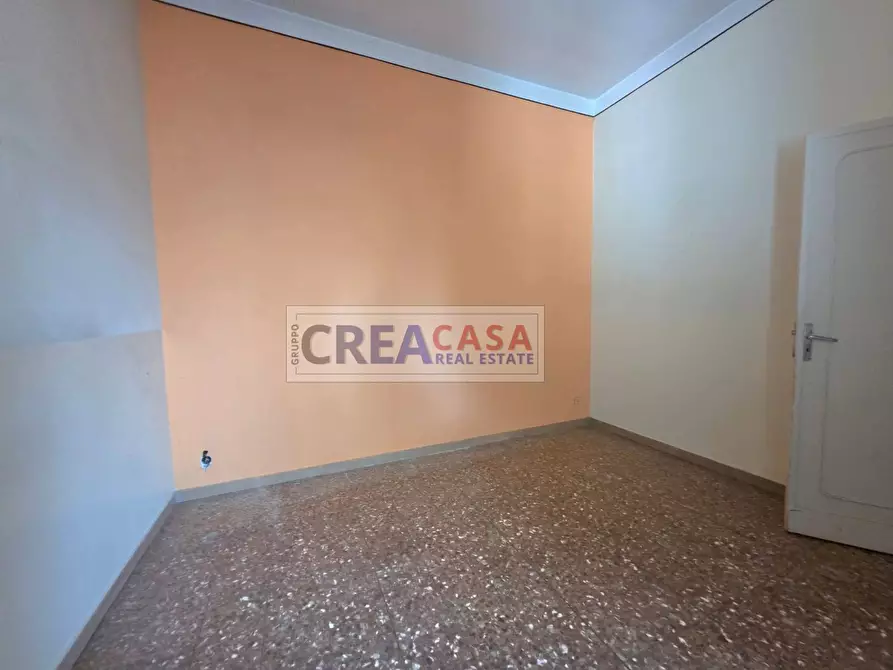 Immagine 28 di Palazzo in vendita  in via San Giuliano a Giarre