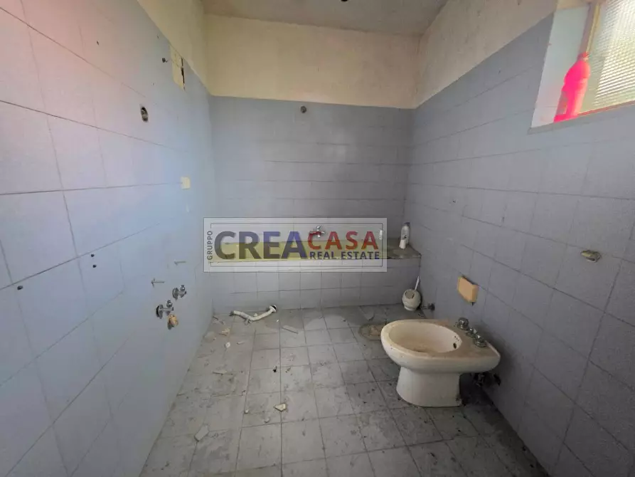 Immagine 34 di Palazzo in vendita  in via San Giuliano a Giarre