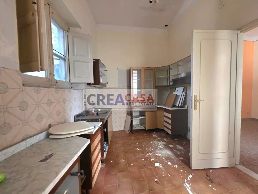 Immagine 38 di Palazzo in vendita  in via San Giuliano a Giarre