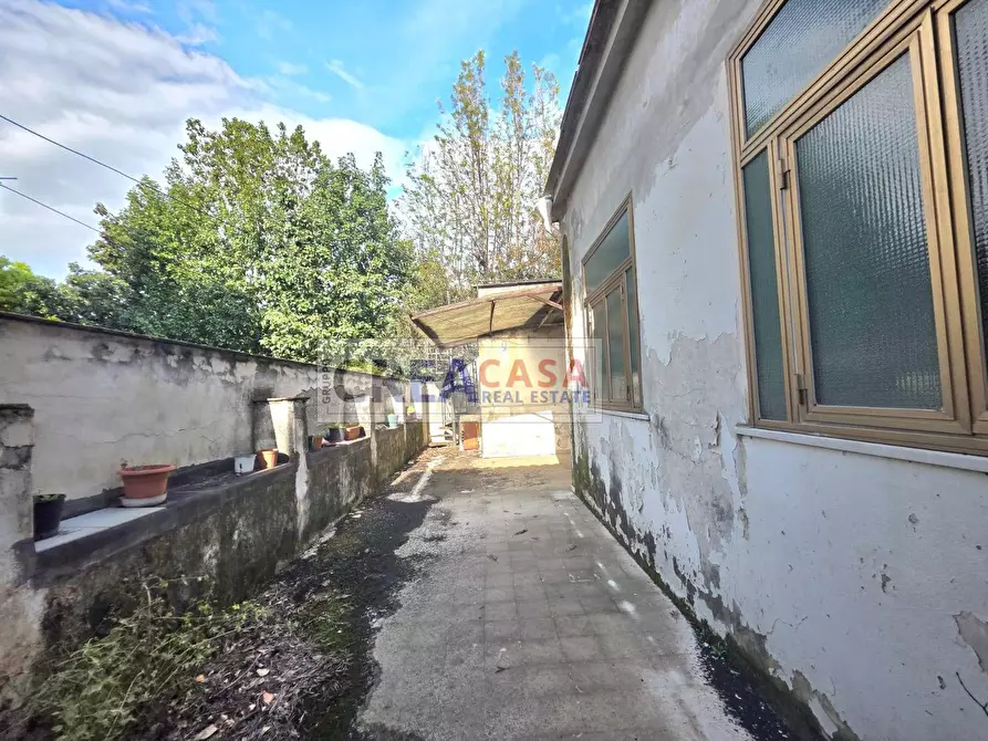 Immagine 44 di Palazzo in vendita  in via San Giuliano a Giarre