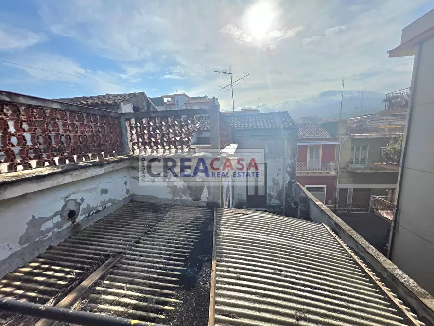 Immagine 46 di Palazzo in vendita  in via San Giuliano a Giarre